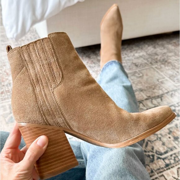 Marc Fisher LTD Oshay Pointed Toe Bootie - 8M - Picture 1 of 3